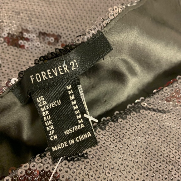 Forever 21 mini dress SZ M silver sequins bubble hem prom event formal disco NWT - Picture 5 of 7